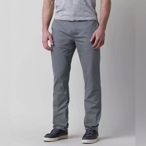 Hurley Grey Chino Pant Nike Dri Fit Men’s Size 28 NWT